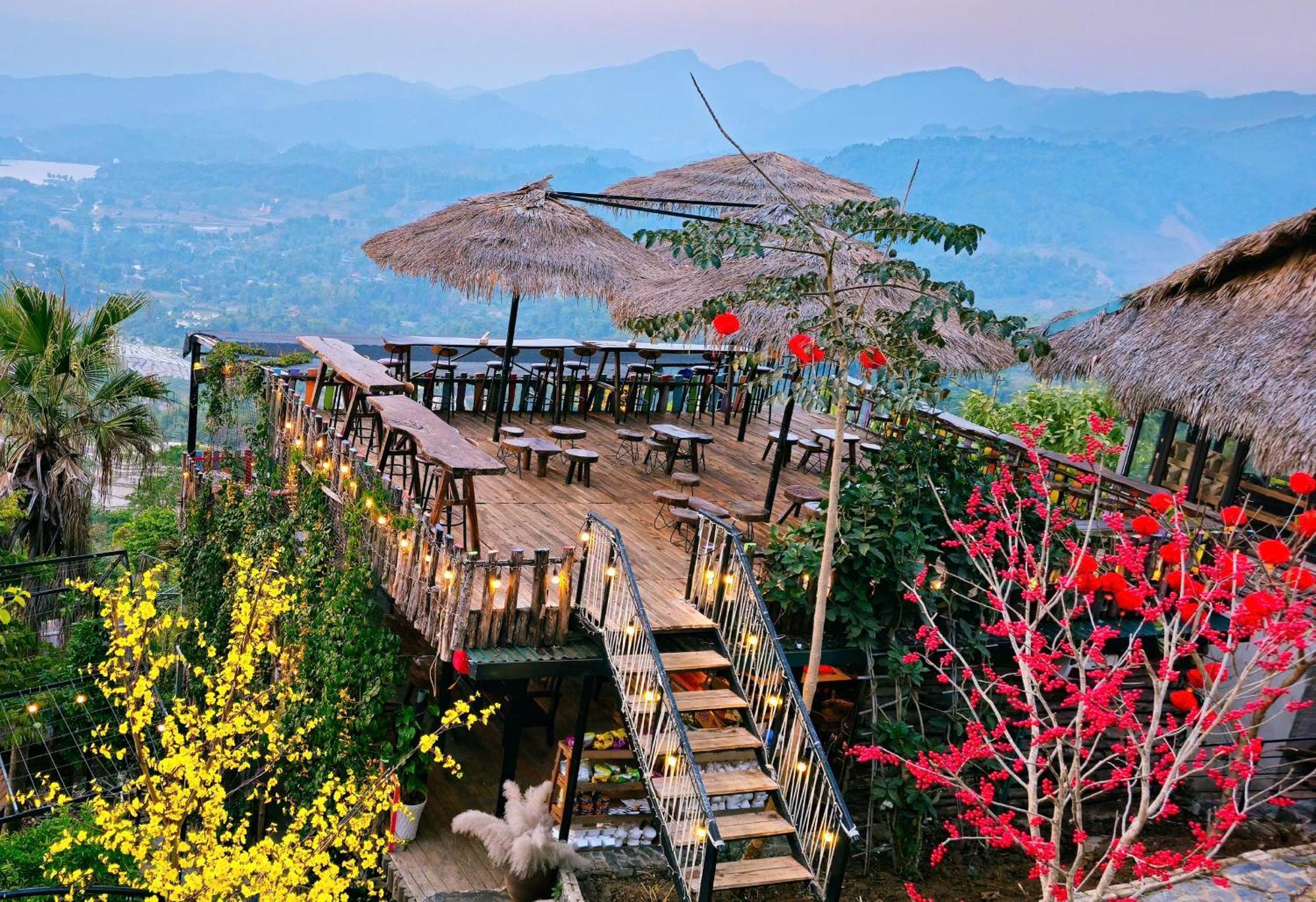 Ecolodge Ke Nenh Dien Bien Ban Him Lom Exterior photo
